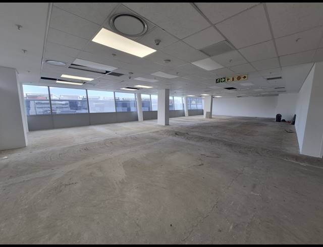 423M² OFFICE TO LET IN SANDTON CENTRAL